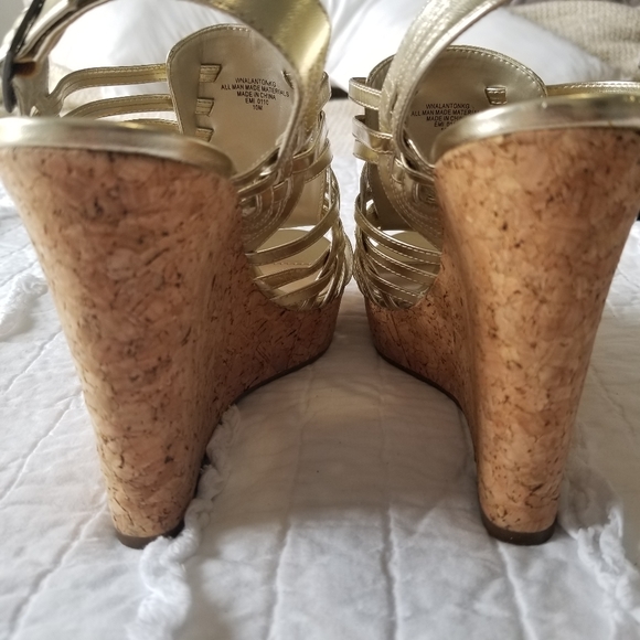 Nine West Gold Cork Wedge Sandals 10M EUC - Picture 8 of 15